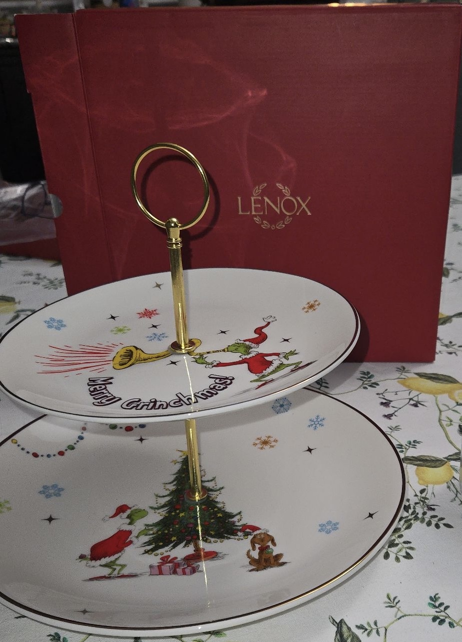 Lenox Rings In The Holiday Spirit With These Grinch & Peanuts Inspired Favorites