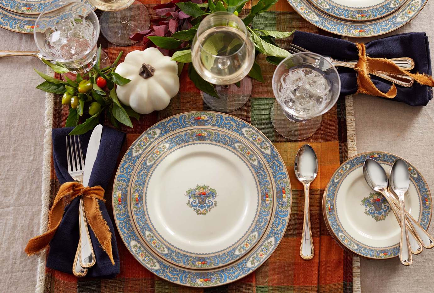 Everything You Need to Host Thanksgiving, From Stove to Table